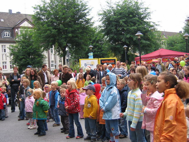 gal/2007/2007 Ruettenscheider Kinderfest/2007 Saitentwist Ruettenscheider Kinderfest 1.9. 143.jpg